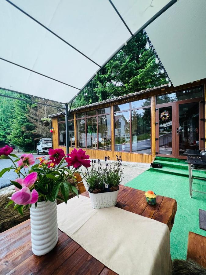 Cabana Din Poienita Poiana Brasov Bagian luar foto
