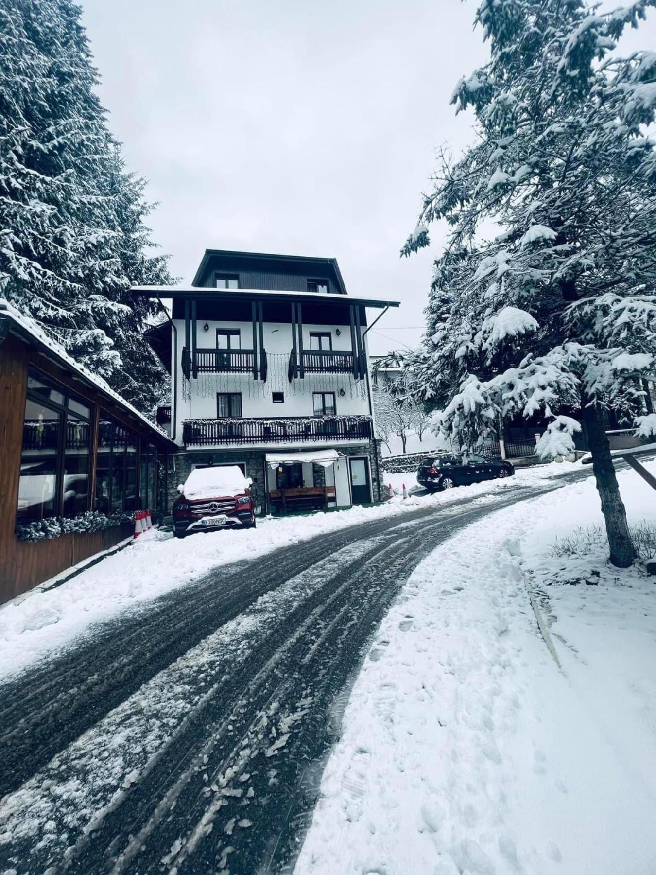 Cabana Din Poienita Poiana Brasov Bagian luar foto
